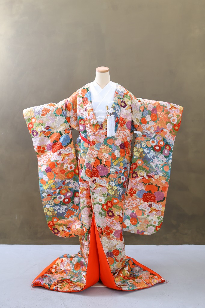 ロケーション衣装 05 正面